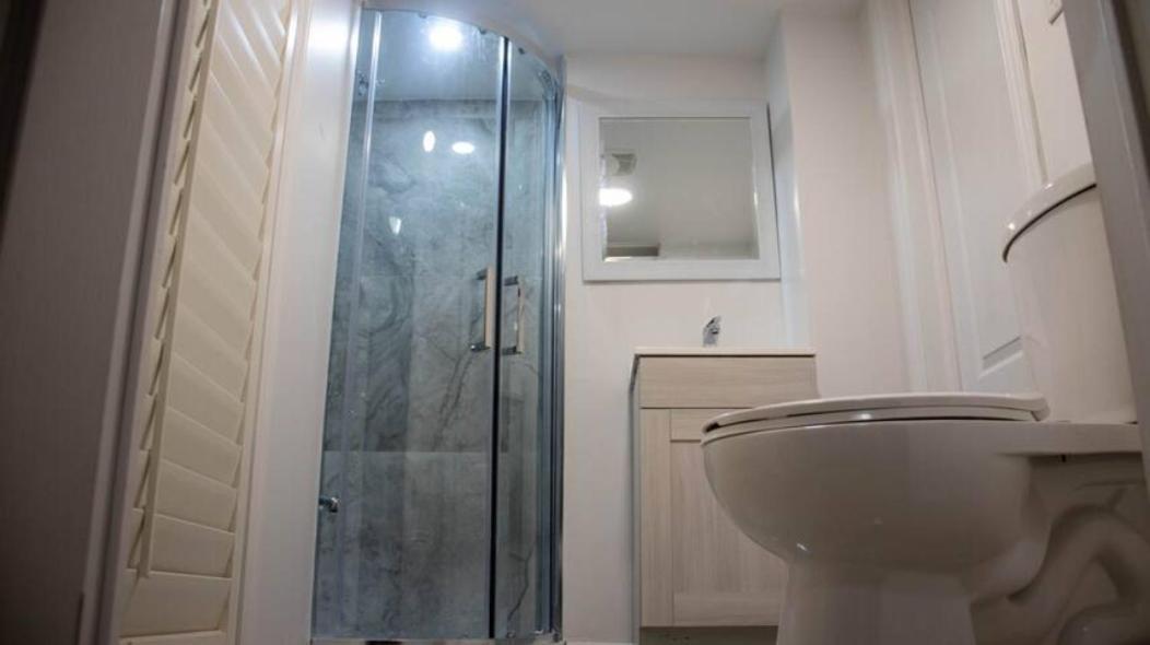 Riz Khan Peaceful Mississauga Home Экстерьер фото